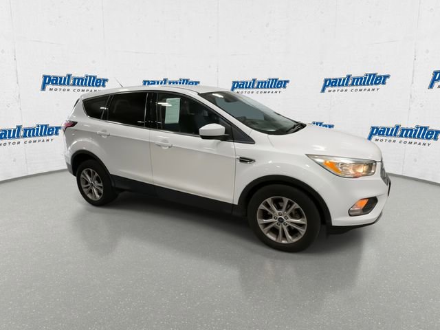 Used 2017 Ford Escape SE FWD image 13