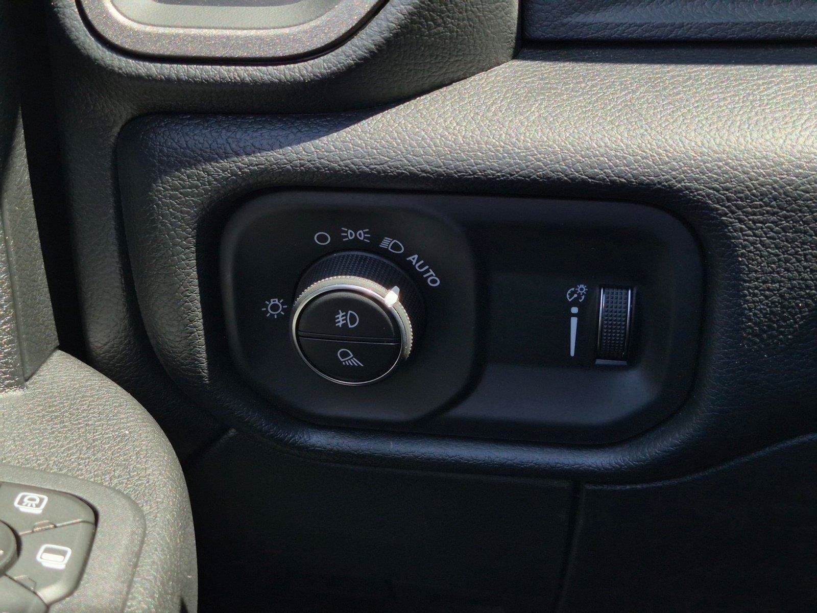 New 2026 RAM 2500 Tradesman w/ Safety Group AWD/4WD image 18