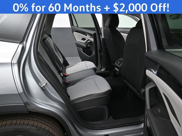 New 2026 Volkswagen Tiguan SE image 8