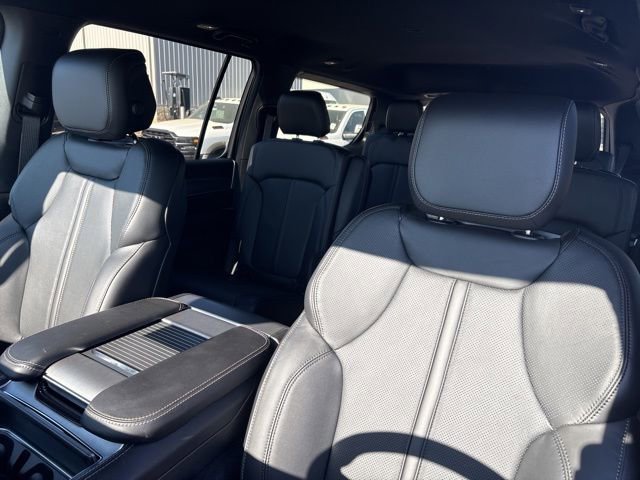 New 2026 Jeep Grand Wagoneer 4WD image 19