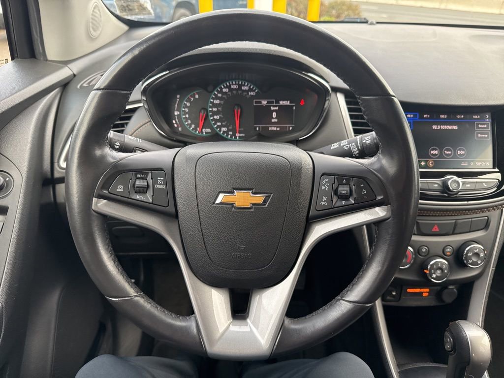 Used 2022 Chevrolet Trax LT w/ LT Convenience Package image 41