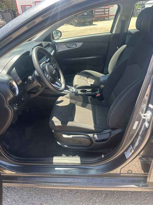 Used 2024 Kia Forte LXS FWD image 2