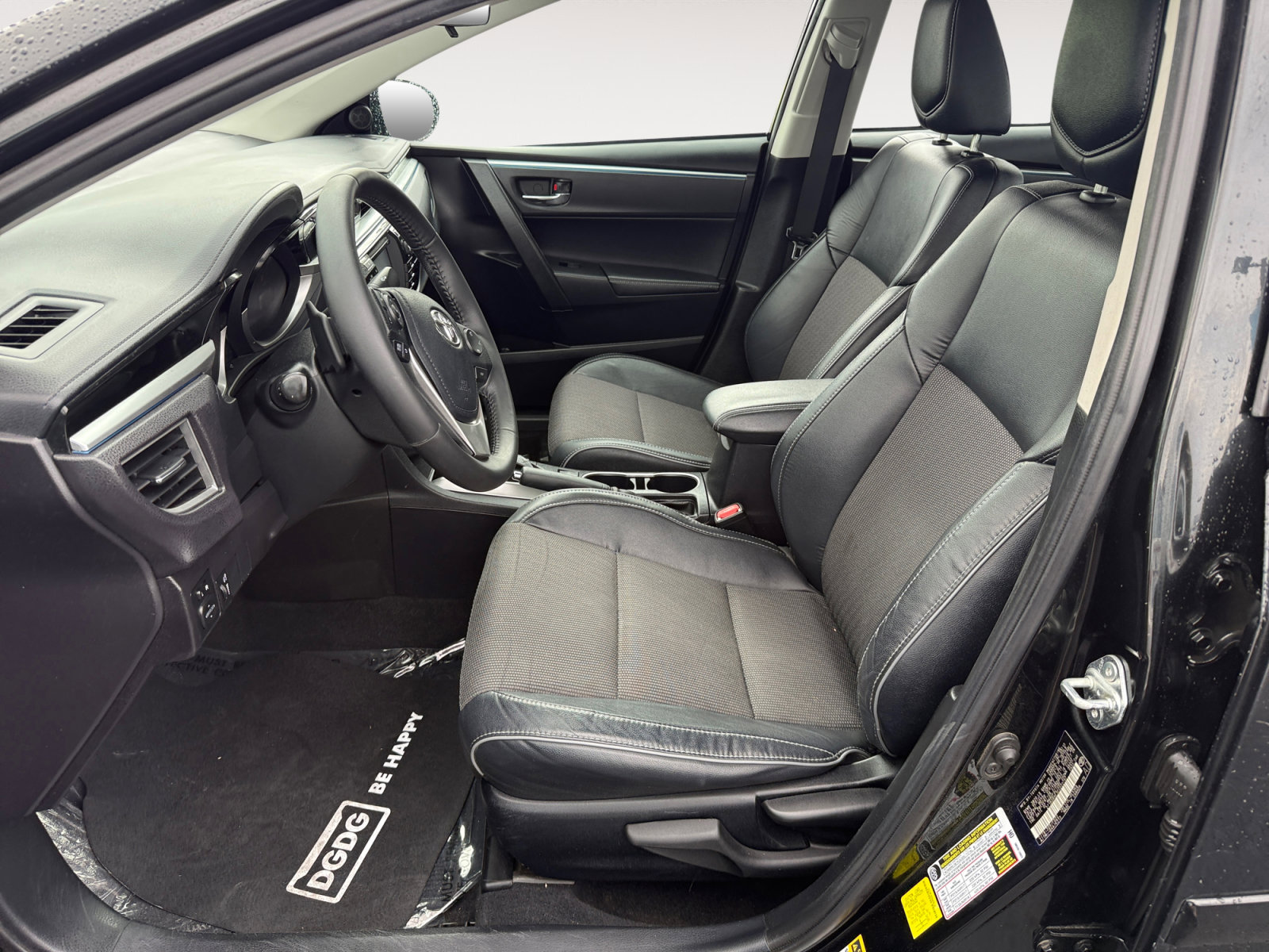 Used 2014 Toyota Corolla S FWD image 10