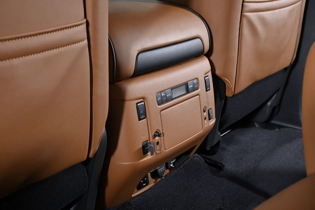 Used 2019 INFINITI QX80 Luxe w/ 22" Wheel Package image 32