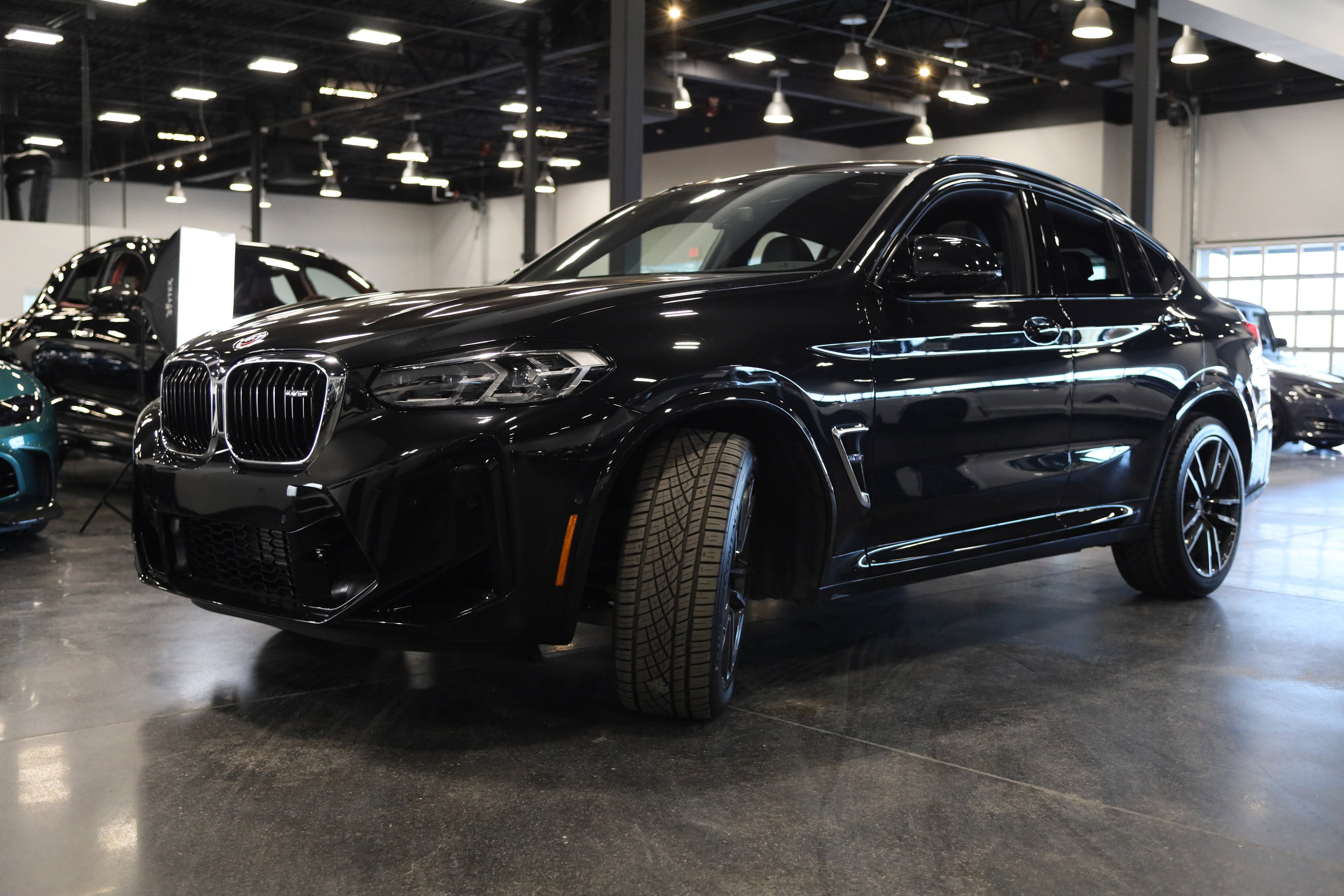Used 2022 BMW X4 M AWD/4WD image 3