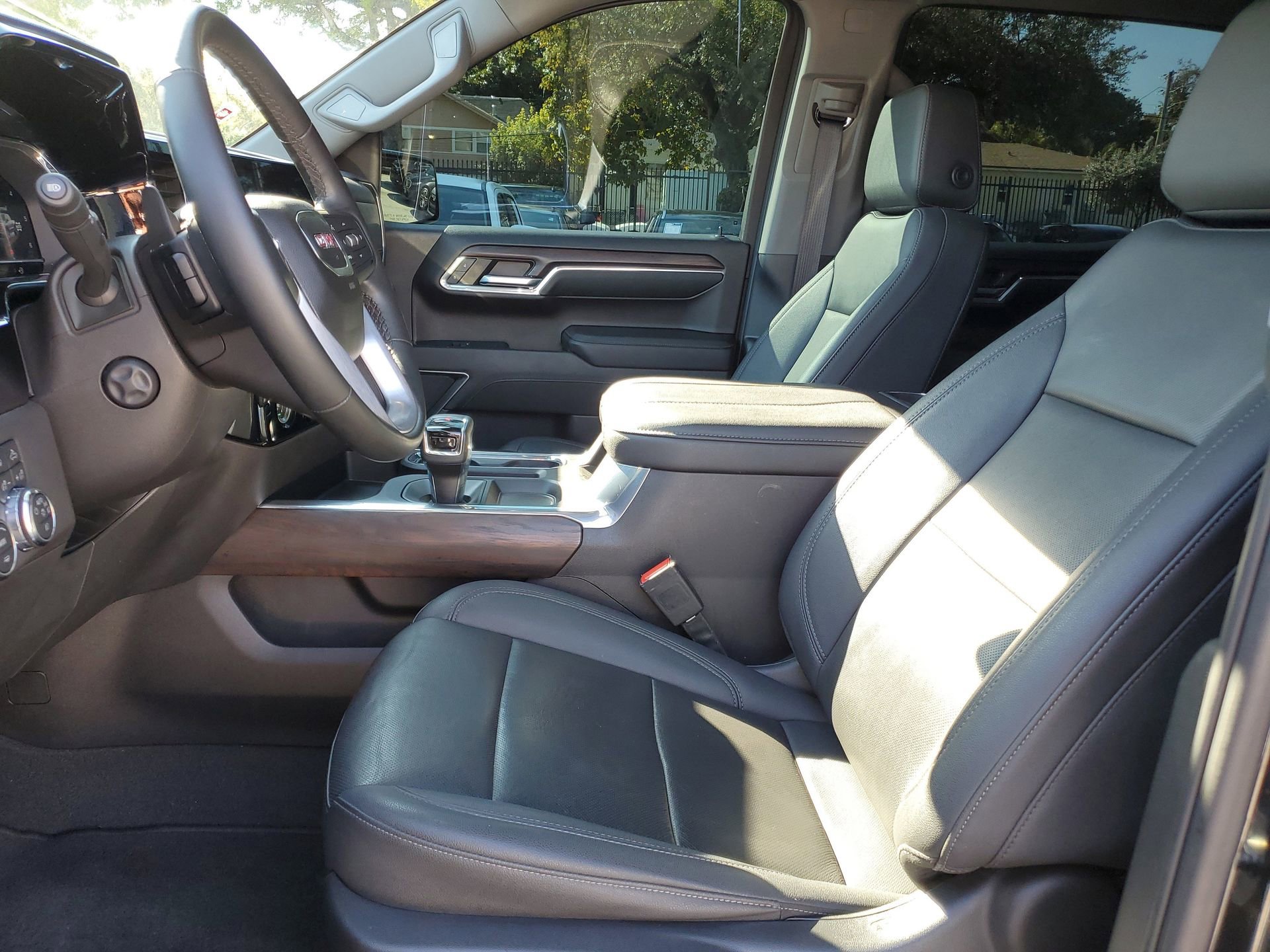 Used 2023 GMC Sierra 1500 SLT w/ SLT Premium Package image 22