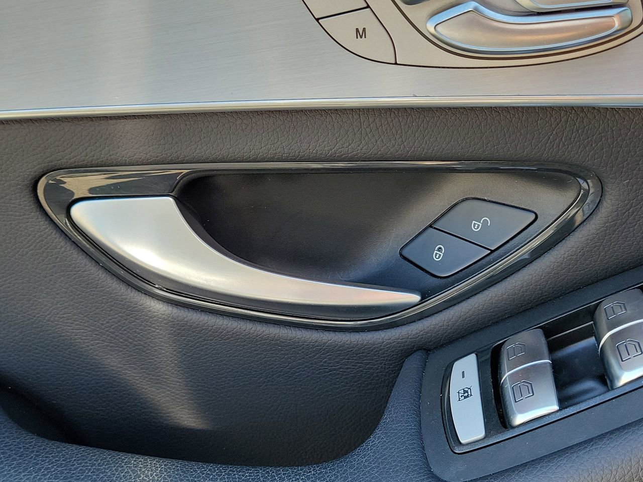 Certified 2022 Mercedes-Benz GLC 300 image 25