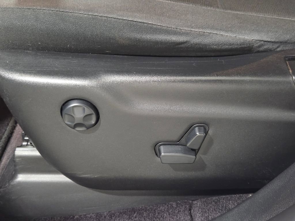 Used 2017 Jeep Grand Cherokee Laredo w/ Quick Order Package 23E image 23