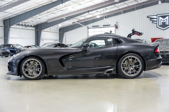 Used 2013 SRT Viper GTS w/ GTS Laguna Interior Pkg image 3