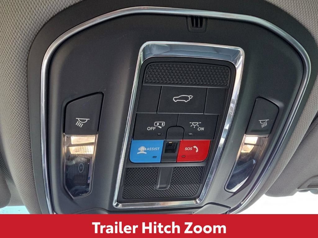Used 2023 Jeep Grand Cherokee Limited w/ Luxury Tech Group II RWD image 30