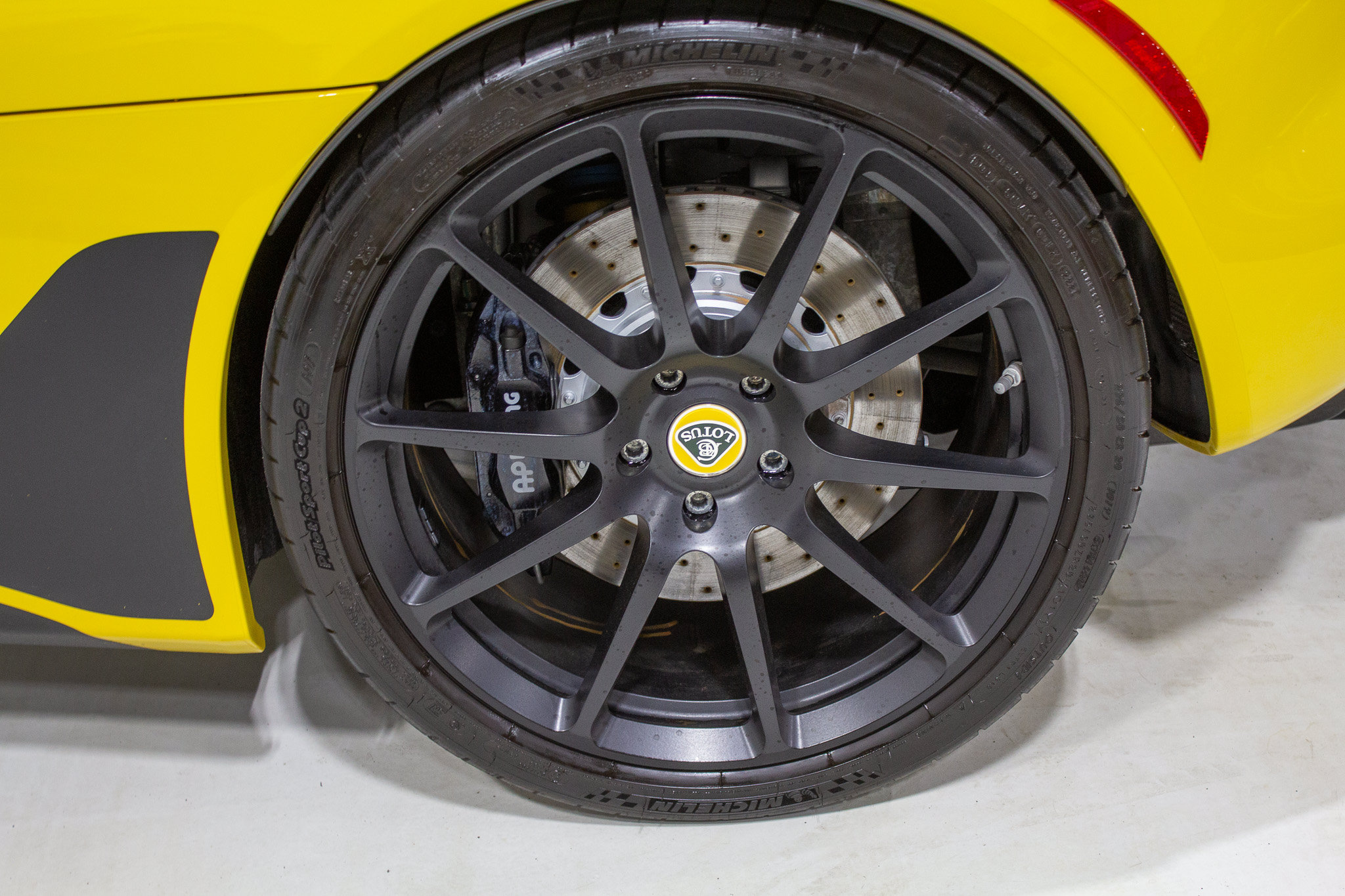 Used 2021 Lotus Evora RWD image 28