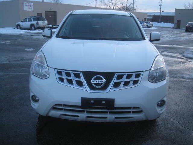 Used 2013 Nissan Rogue S w/ Special Edition Pkg AWD/4WD image 2