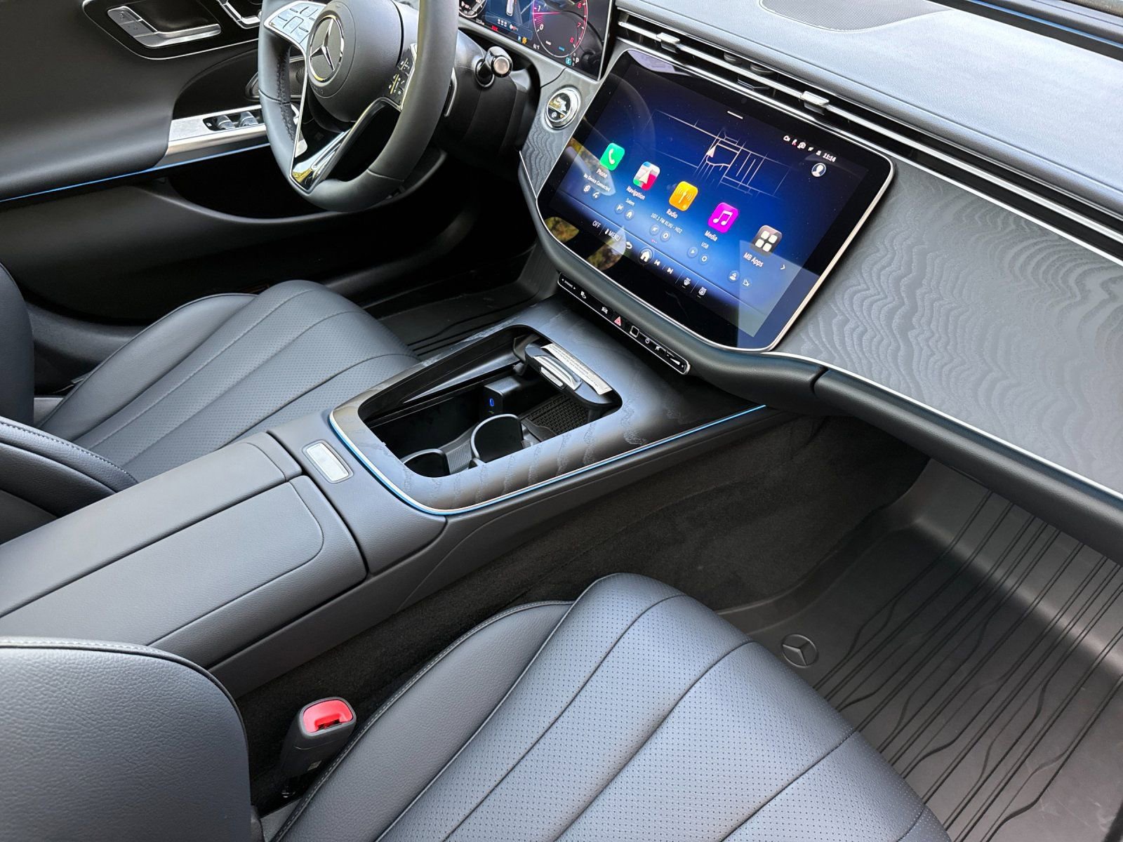 New 2026 Mercedes-Benz E 450 4MATIC All-Terrain Wagon image 15