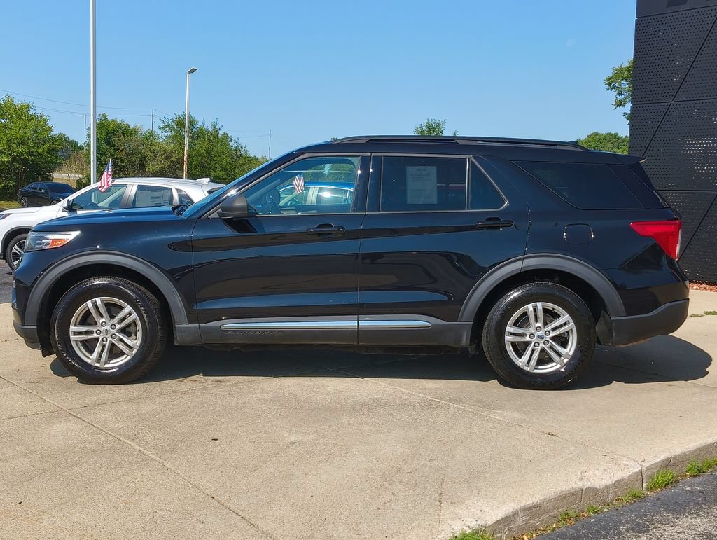 Used 2020 Ford Explorer XLT w/ Equipment Group 202A AWD/4WD image 20