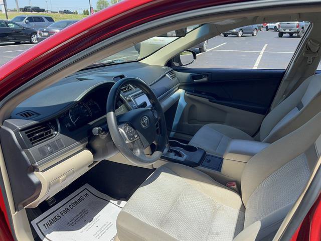 Used 2012 Toyota Camry LE FWD image 19