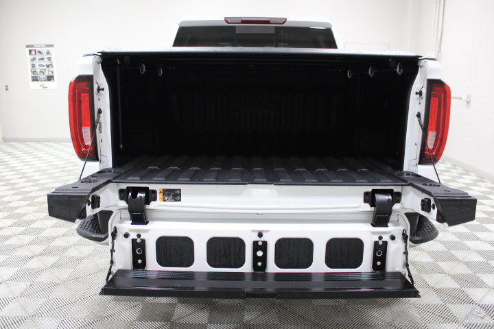 Used 2021 GMC Sierra 1500 SLT w/ SLT Premium Package AWD/4WD image 15