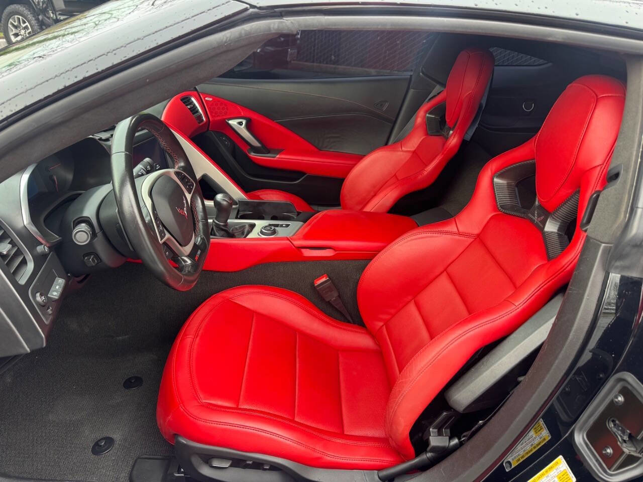 Used 2016 Chevrolet Corvette Z06 w/ 3LZ Preferred Equipment Group image 8