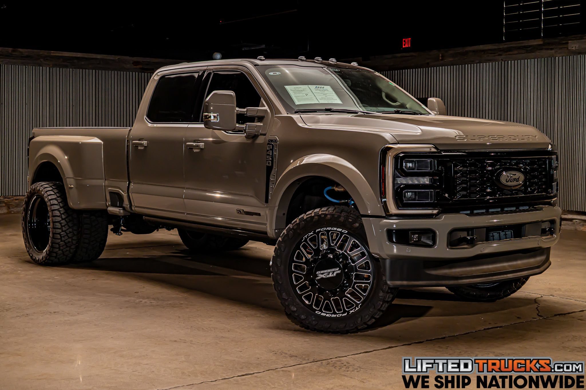 Used 2026 Ford F450 Platinum w/ Platinum Plus Package AWD/4WD image 1