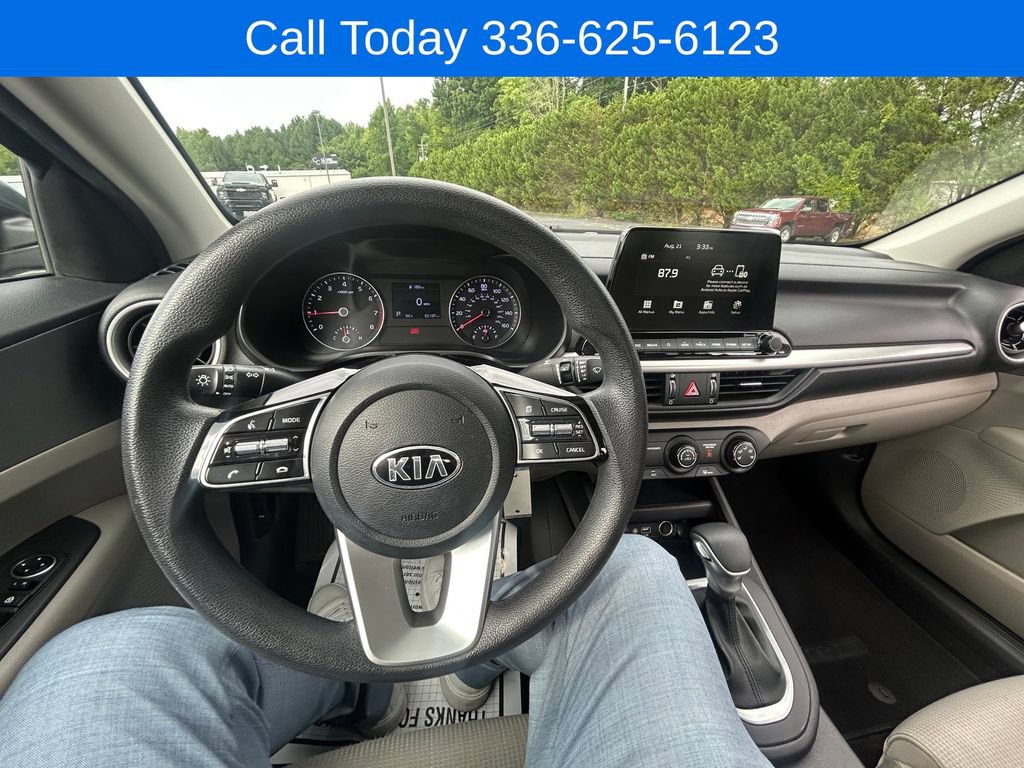 Used 2021 Kia Forte LXS FWD image 23