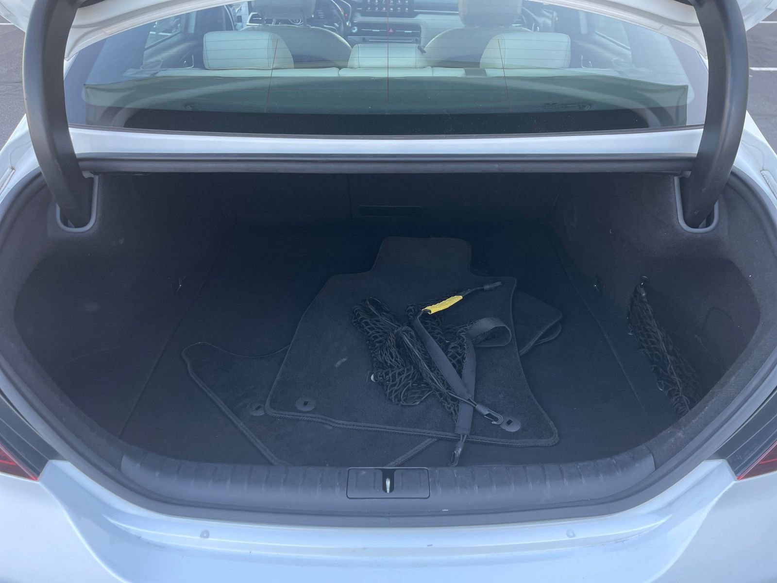 Used 2025 Genesis G70 2.5T image 33