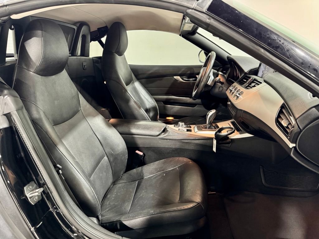 Used 2015 BMW Z4 sDrive28i image 22