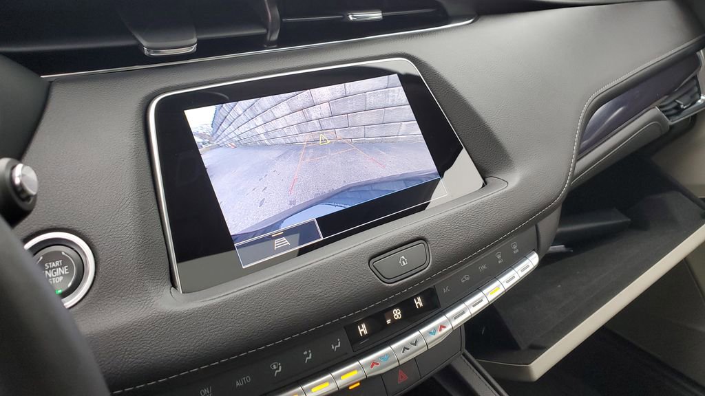 Certified 2023 Cadillac XT4 Luxury image 33