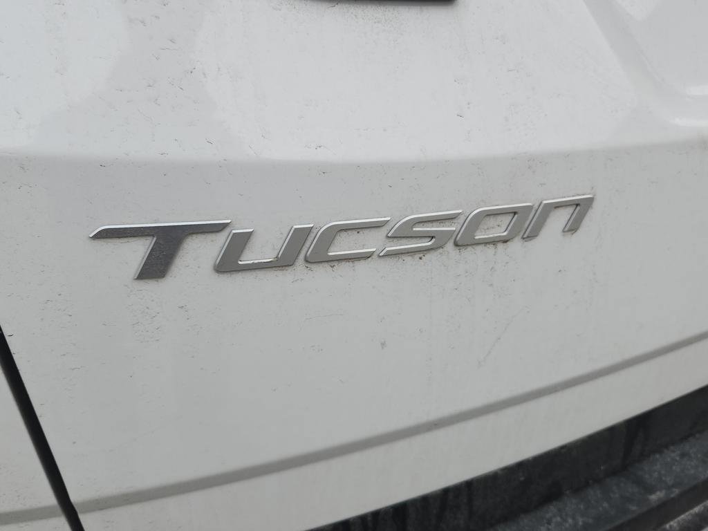 Certified 2025 Hyundai Tucson SE image 11
