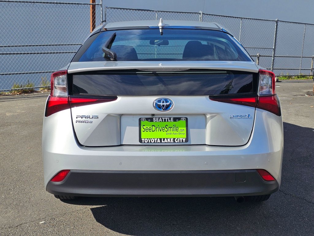 Used 2021 Toyota Prius LE AWD/4WD image 6