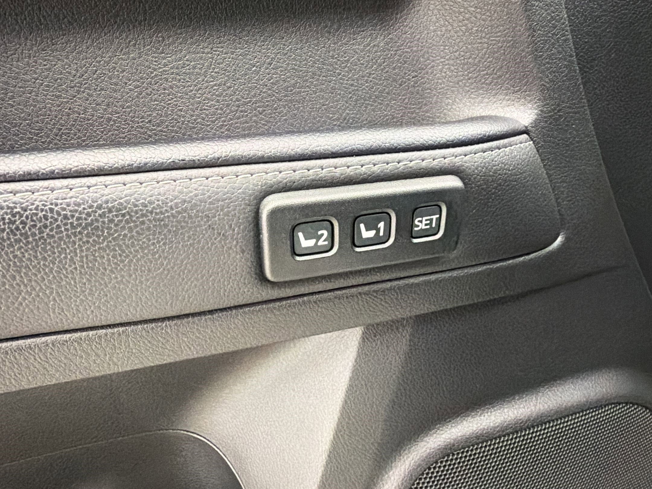 Used 2023 Toyota 4Runner Limited image 17