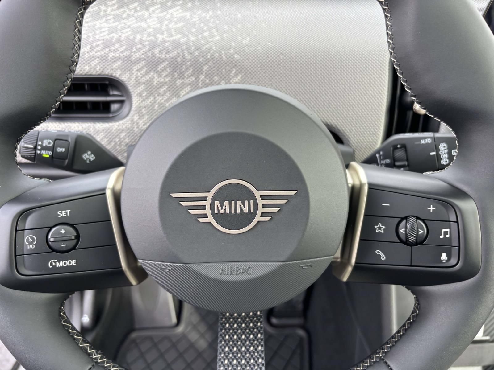 New 2026 MINI Cooper 2-Door Hardtop FWD image 15