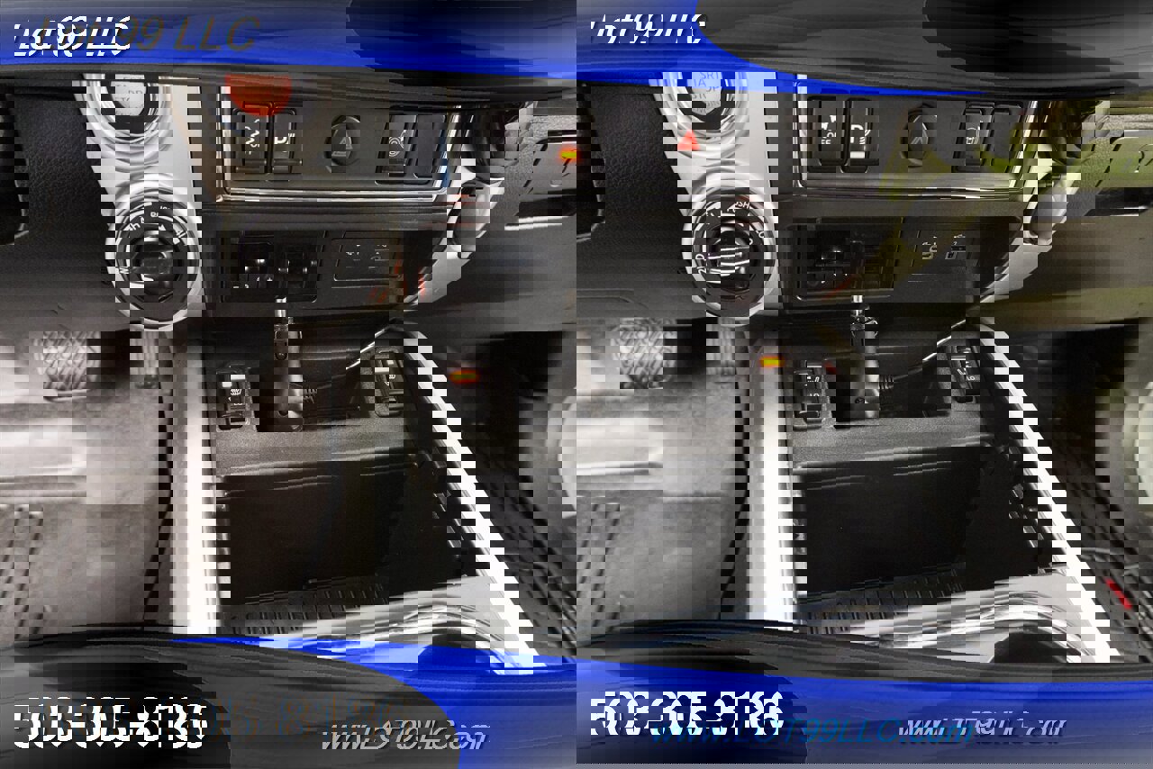 Used 2021 Nissan Titan SV w/ SV Convenience Package image 21