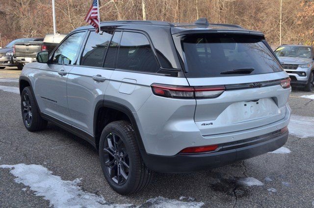 New 2025 Jeep Grand Cherokee Limited image 6