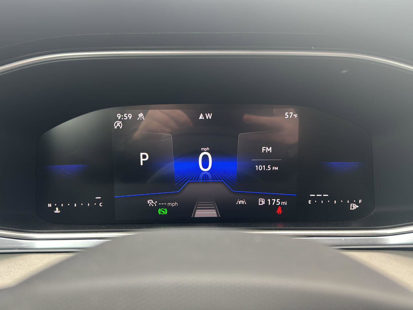 Used 2025 Volkswagen Taos SE image 17