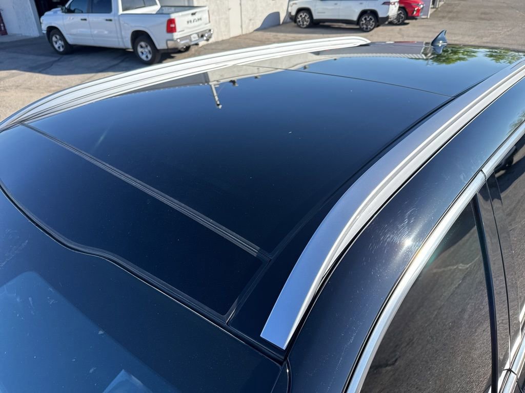 Used 2025 Kia Sorento EX w/ Panoramic Sunroof Package FWD image 9