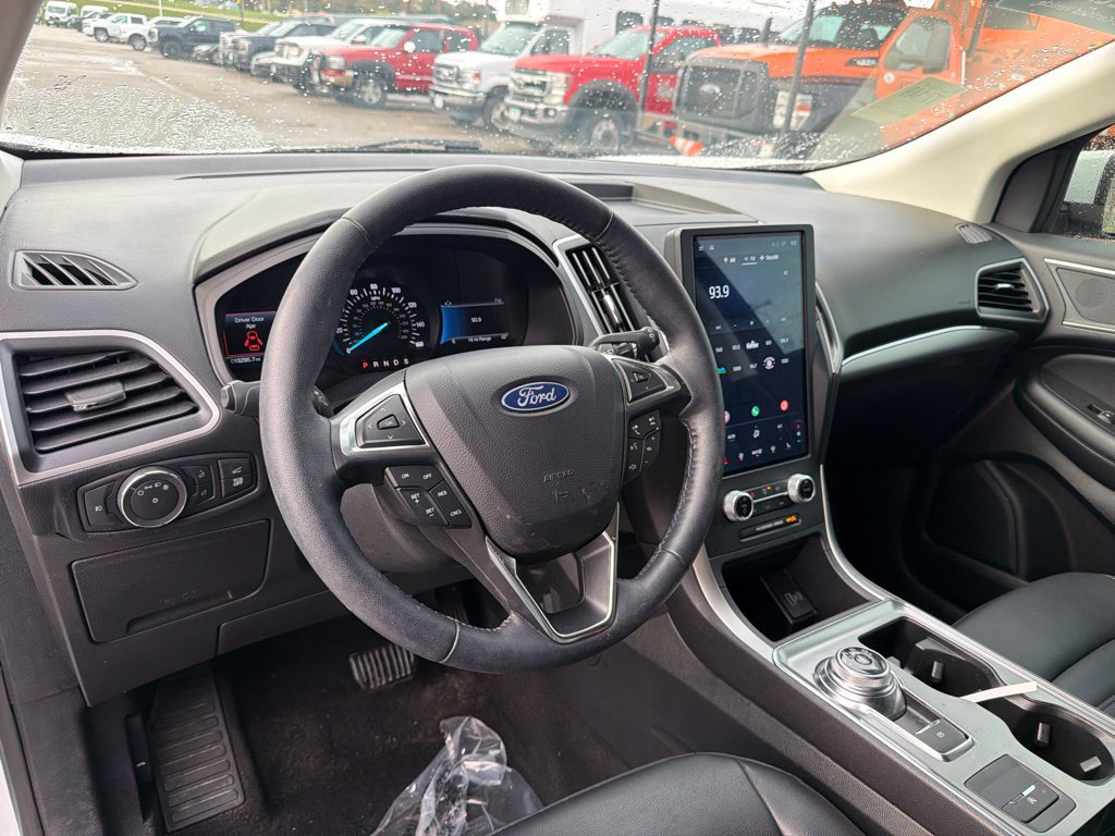 Used 2022 Ford Edge SEL w/ Convenience Package AWD/4WD image 8