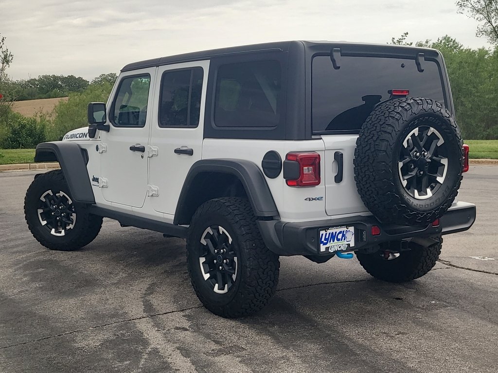 Used 2025 Jeep Wrangler Unlimited Rubicon 4xe w/ Safety Group AWD/4WD image 2