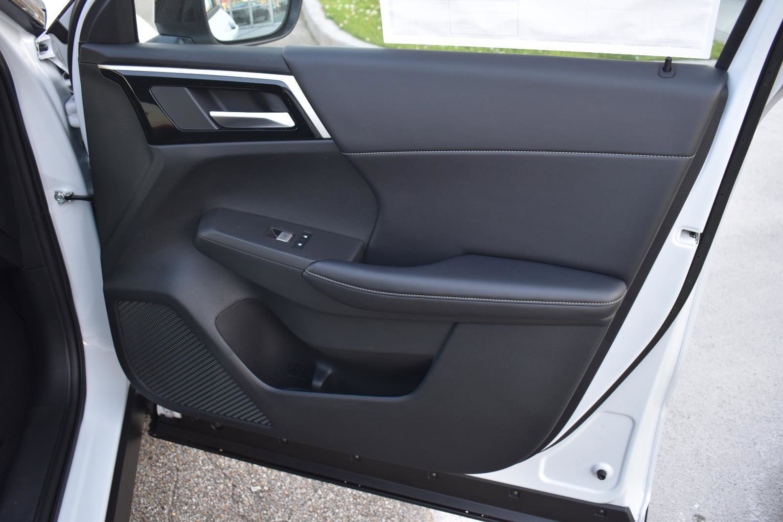 New 2026 Nissan Rogue SL image 61