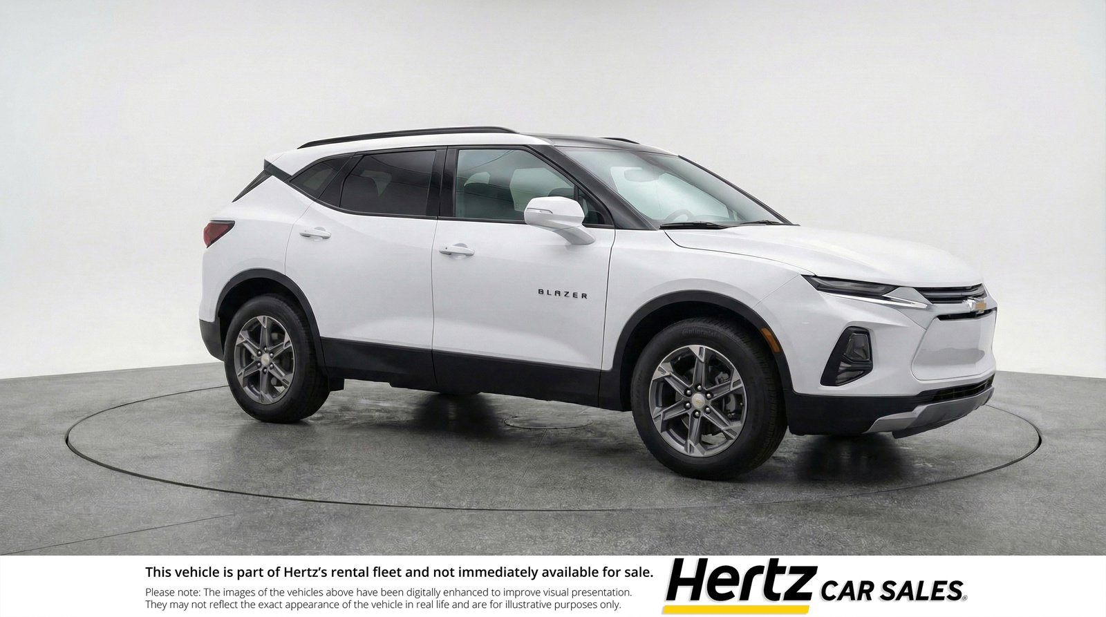 Used 2025 Chevrolet Blazer LT image 1