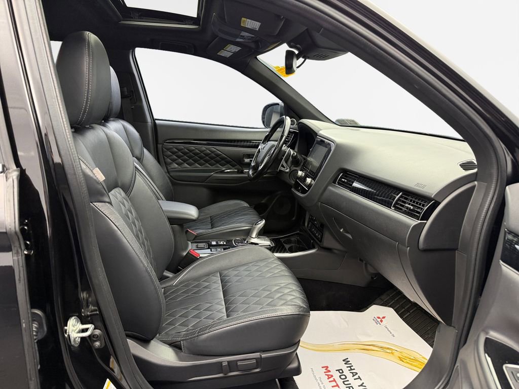 Used 2021 Mitsubishi Outlander GT image 25