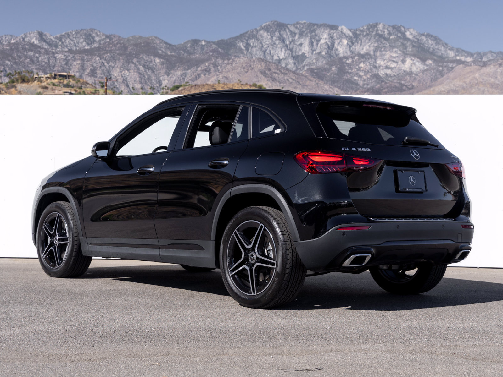 Certified 2026 Mercedes-Benz GLA 250 4MATIC image 4