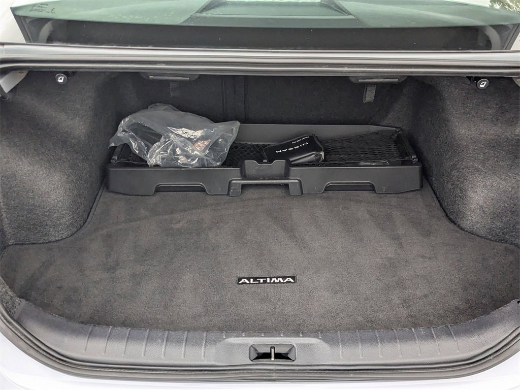Used 2025 Nissan Altima 2.5 SR image 7