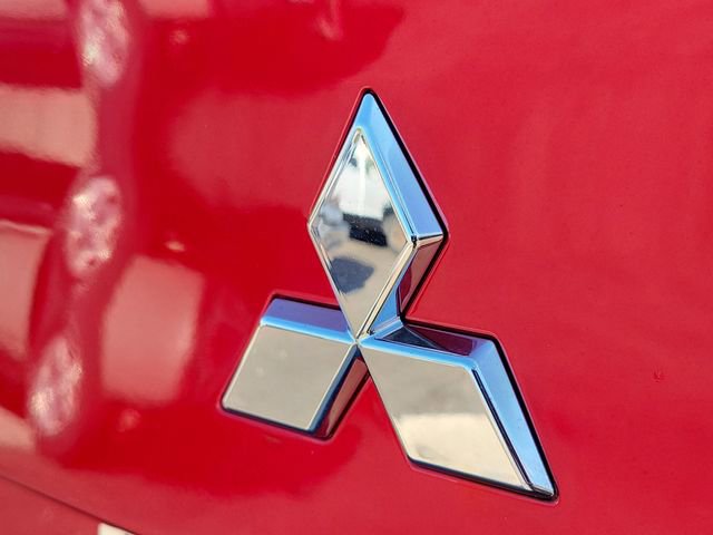 New 2025 Mitsubishi Outlander SEL image 9