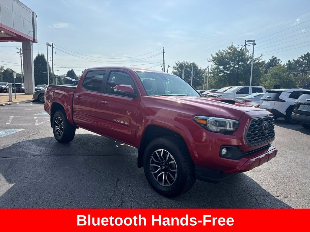 Used 2020 Toyota Tacoma TRD Sport w/ TRD Premium Sport Package AWD/4WD image 10