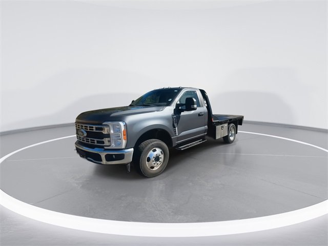 Used 2023 Ford F350 XL w/ XL Chrome Package image 4