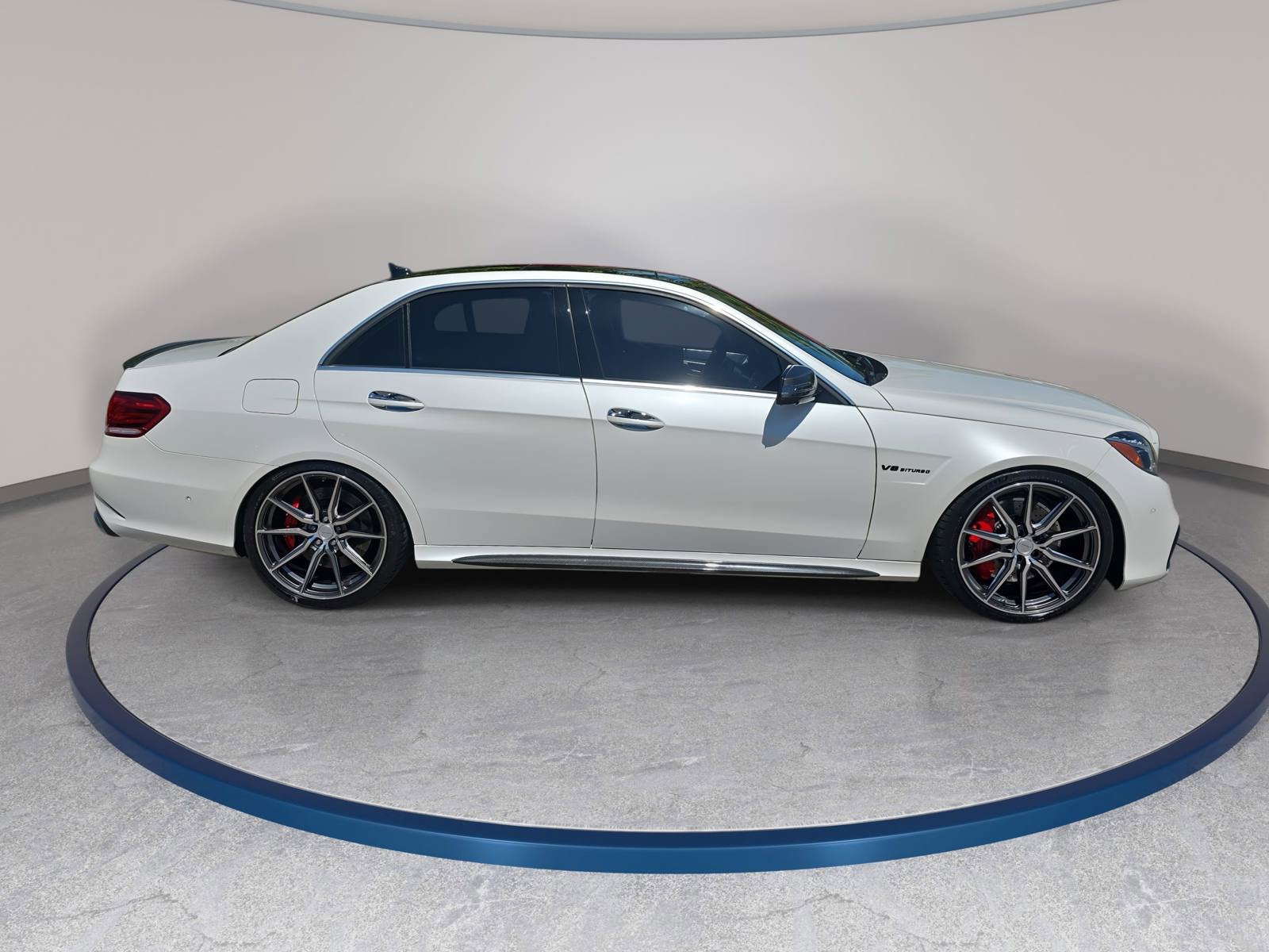 Used 2015 Mercedes-Benz E 63 AMG S-Model image 4
