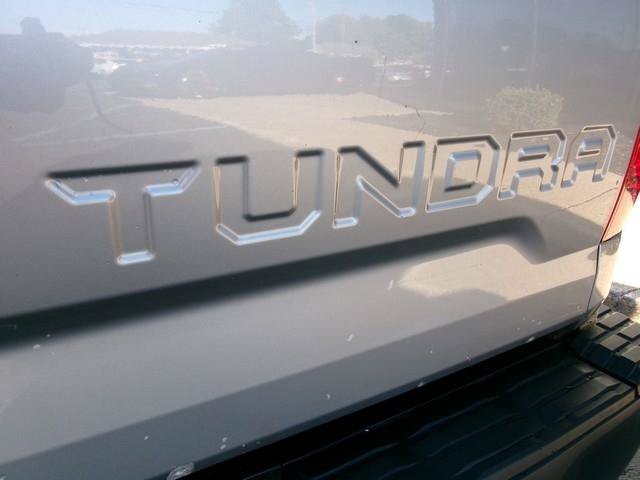 Used 2015 Toyota Tundra SR AWD/4WD image 33