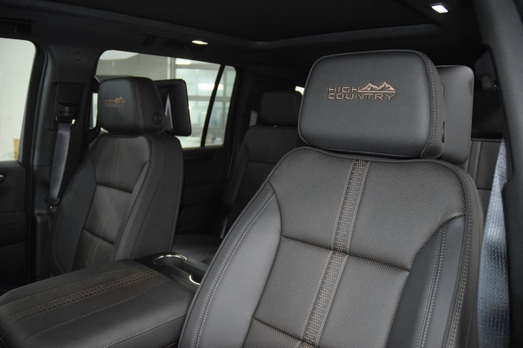 New 2026 Chevrolet Suburban High Country AWD/4WD image 42