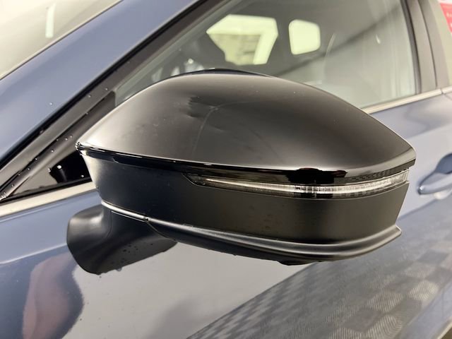 New 2025 Toyota Crown Signia image 10