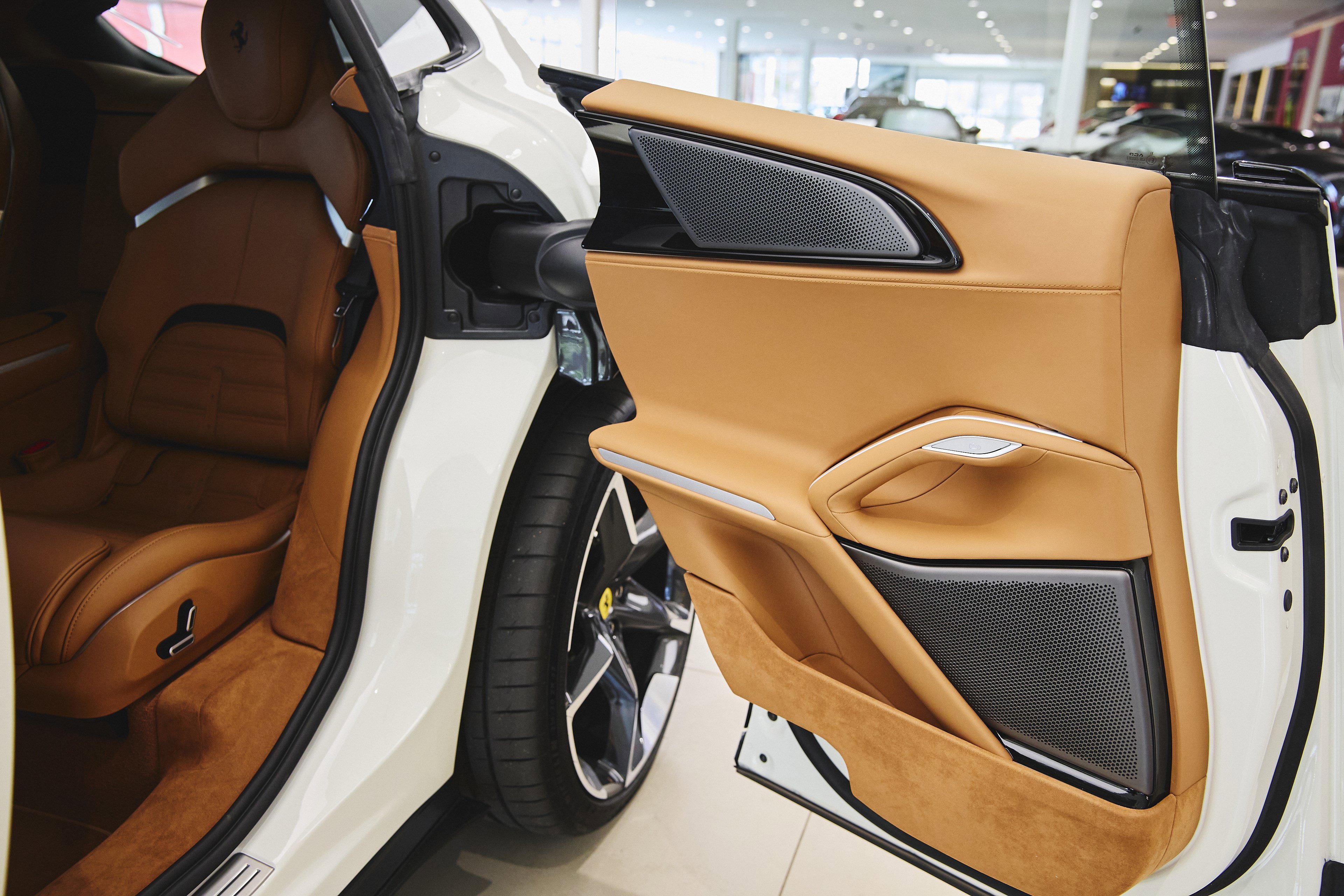 Used 2025 Ferrari Purosangue image 37