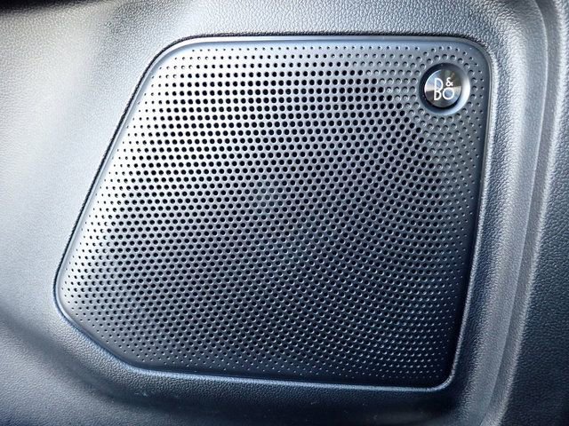 Certified 2025 Ford Escape Platinum w/ Premium Technology Package image 22